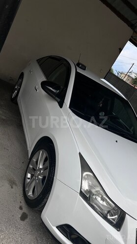 Chevrolet Cruze-12