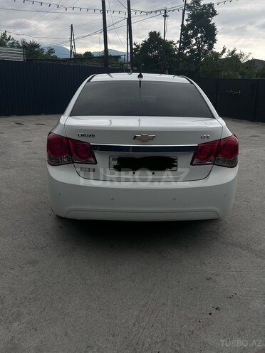 Chevrolet Cruze-9