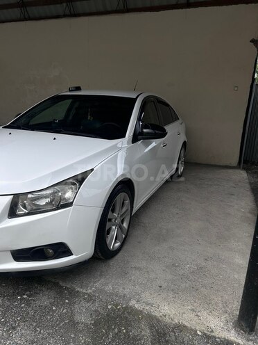 Chevrolet Cruze-13