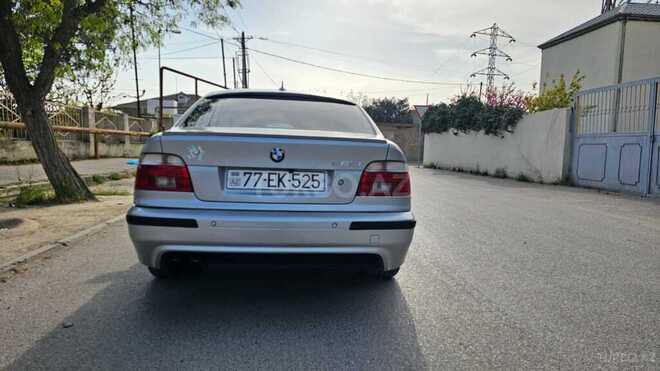 BMW 523-4