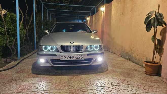 BMW 523-1