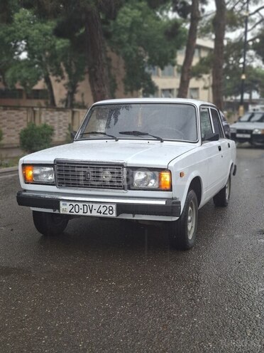 LADA (VAZ) 2107-1