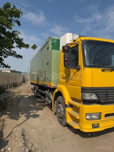 Mercedes Atego 1828-4