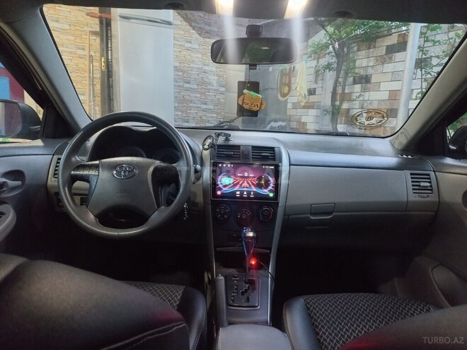 Toyota Corolla-10