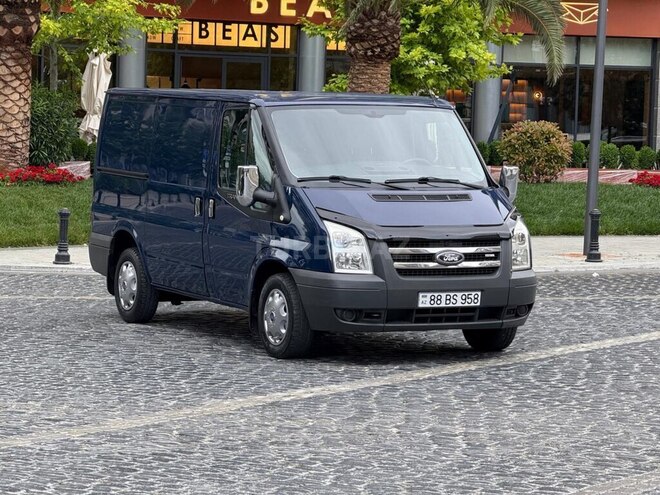 Ford Transit-1