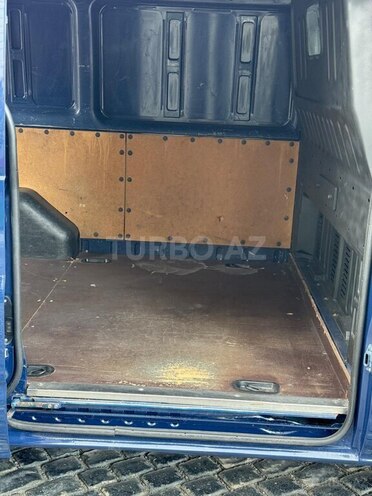 Ford Transit-15