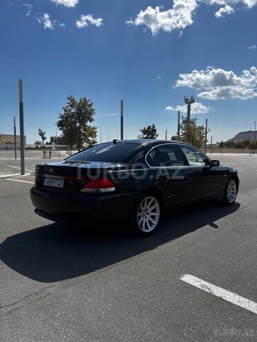 BMW 745-7