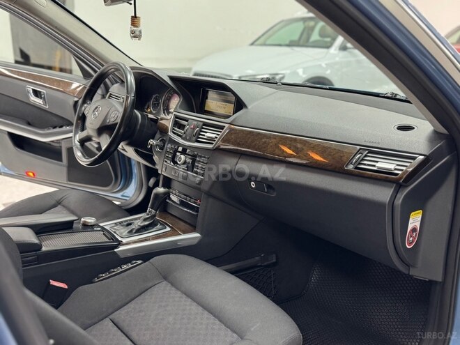 Mercedes E 220-15