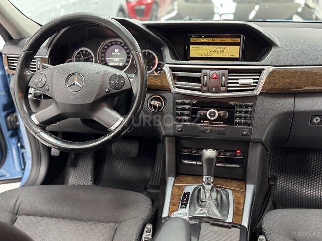 Mercedes E 220-20