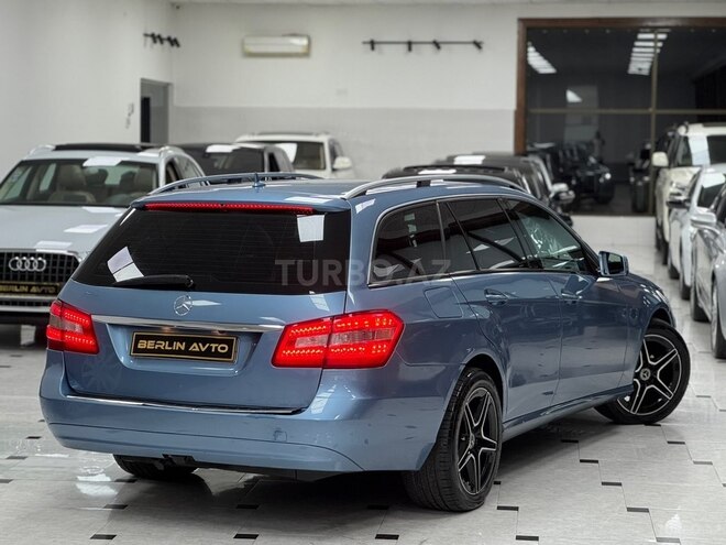 Mercedes E 220-8