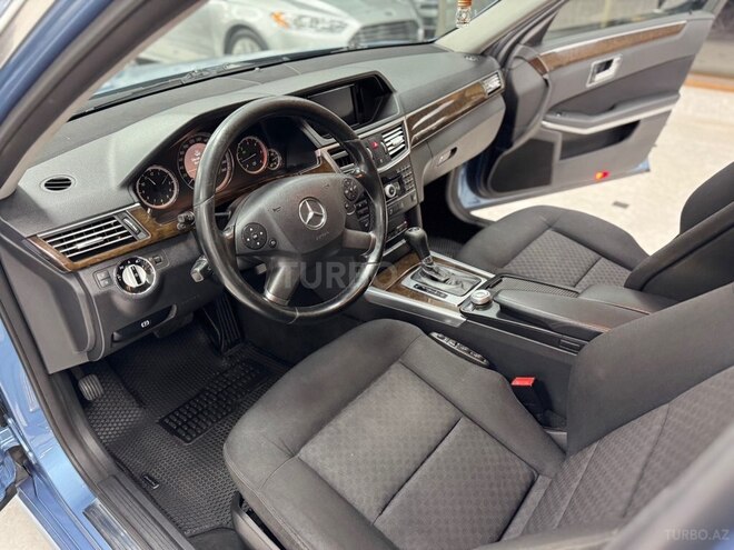 Mercedes E 220-18