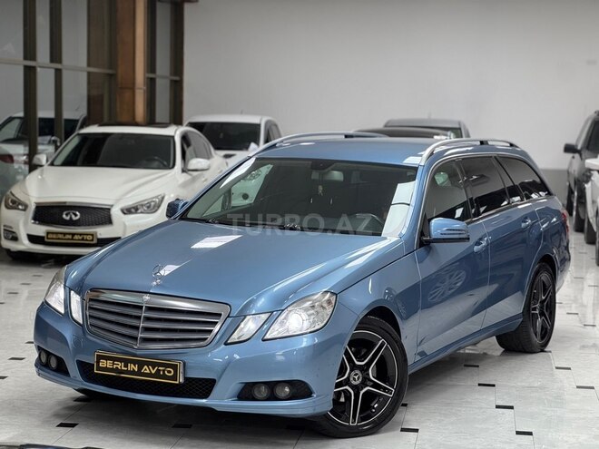 Mercedes E 220-1