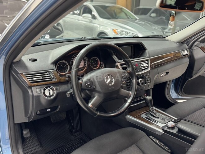 Mercedes E 220-14