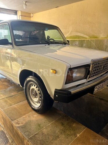 LADA (VAZ) 2107-2