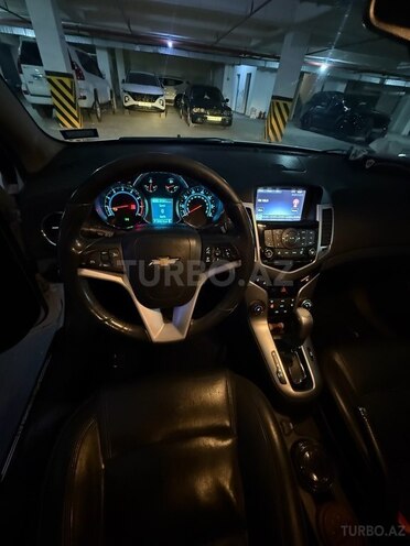Chevrolet Cruze-8