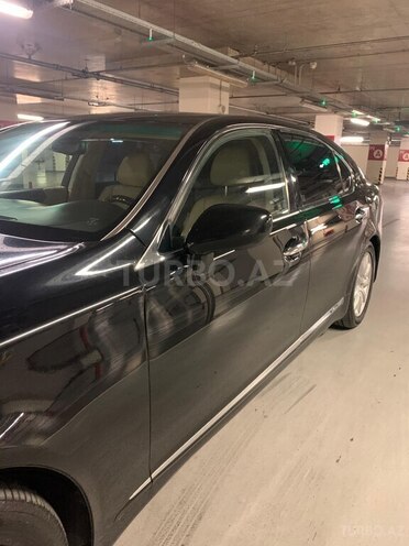 Lexus LS 600h L-5
