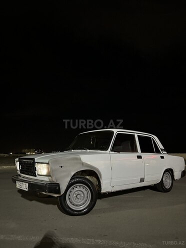 LADA (VAZ) 2107-1