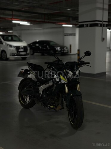 Bajaj Pulsar NS 400-5