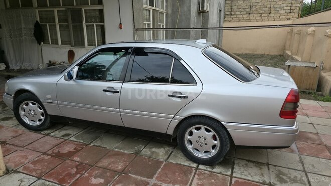 Mercedes C 180-3