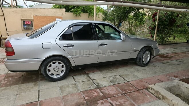 Mercedes C 180-2
