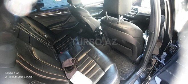 BMW 530e-6