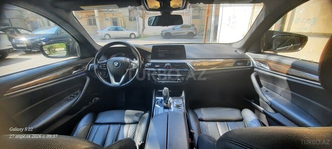 BMW 530e-2
