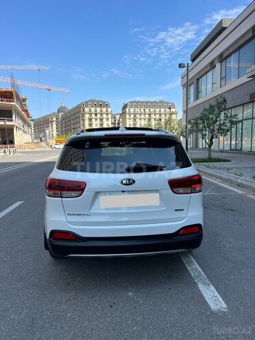 Kia Sorento-2