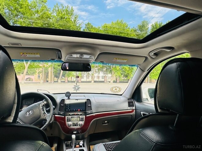 Hyundai Santa Fe-5