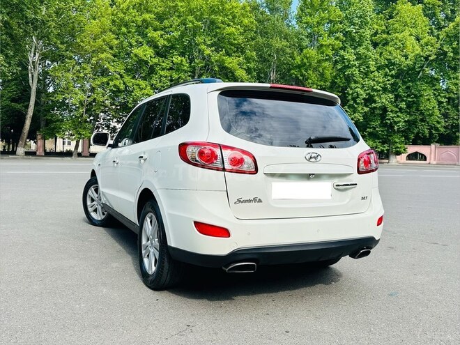 Hyundai Santa Fe-3