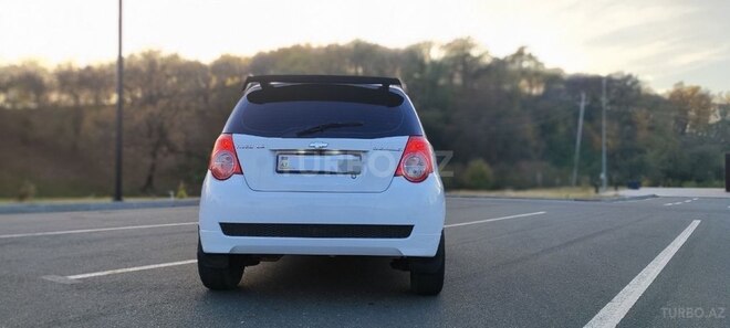Chevrolet Aveo-4