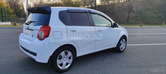 Chevrolet Aveo-3