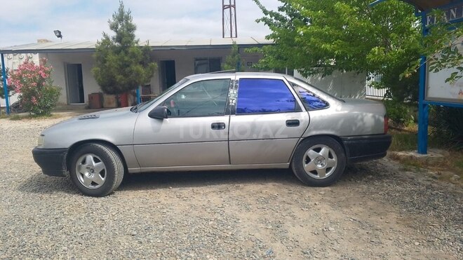 Opel Vectra-6