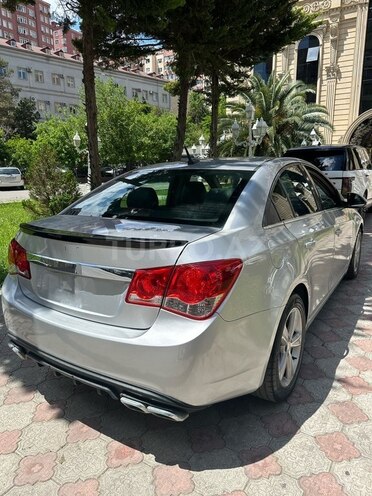 Chevrolet Cruze-9