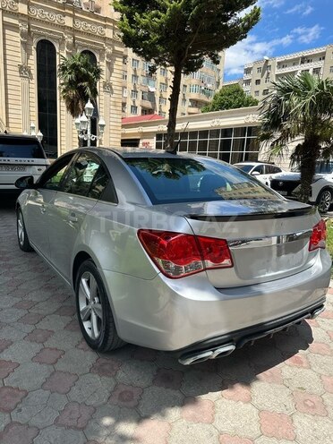 Chevrolet Cruze-10