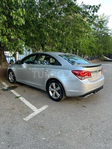Chevrolet Cruze-11