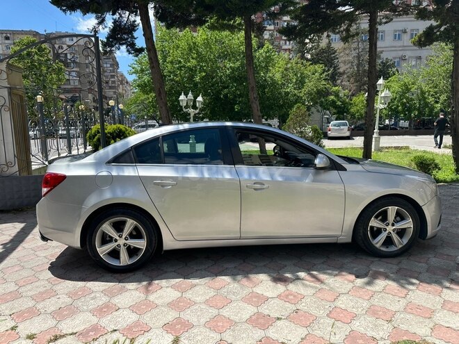 Chevrolet Cruze-4