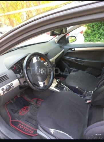 Opel Astra-2