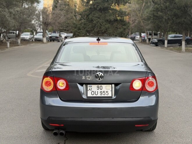 Volkswagen Jetta-3