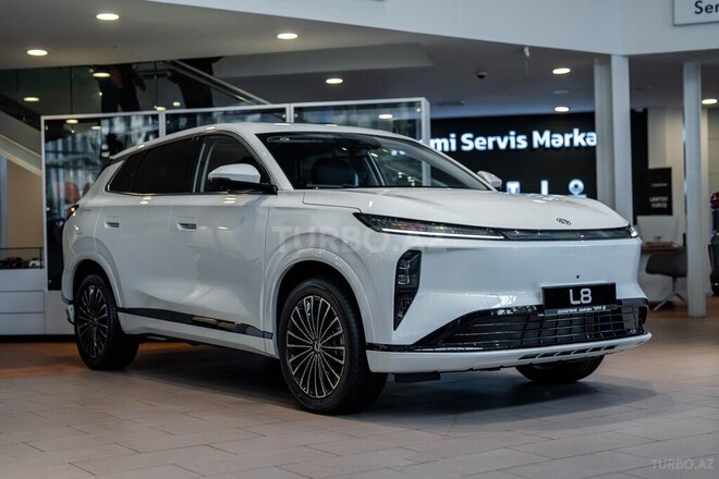 DongFeng Aeolus L8-1