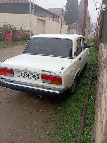 LADA (VAZ) 2107-10