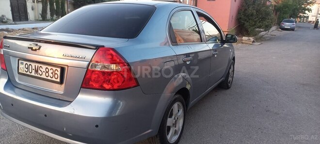 Chevrolet Aveo-8