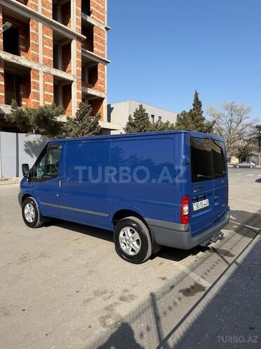 Ford Transit-7