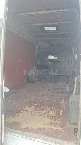 Ford Transit-8
