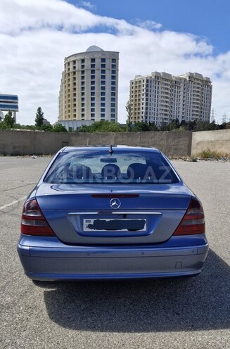 Mercedes E 220-3