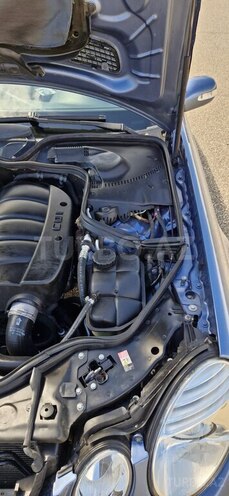 Mercedes E 220-17