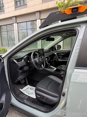 Toyota RAV4-5