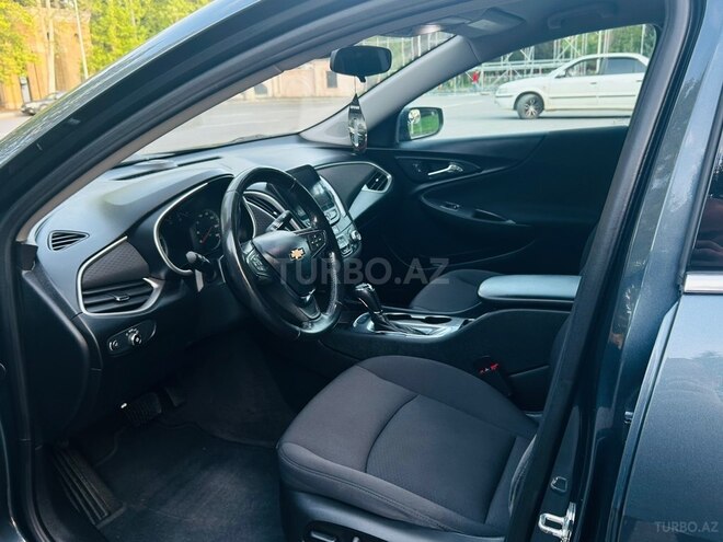 Chevrolet Malibu-12