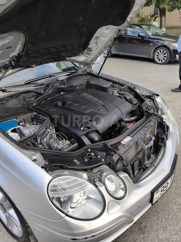 Mercedes E 220-8
