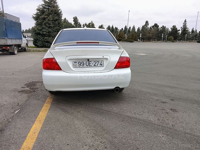 Mitsubishi Lancer-5
