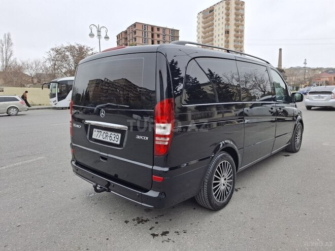 Mercedes Viano-8